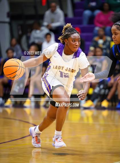Thumbnail 3 in Tupelo @ DeSoto Central photogallery.