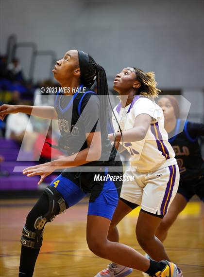 Thumbnail 2 in Tupelo @ DeSoto Central photogallery.