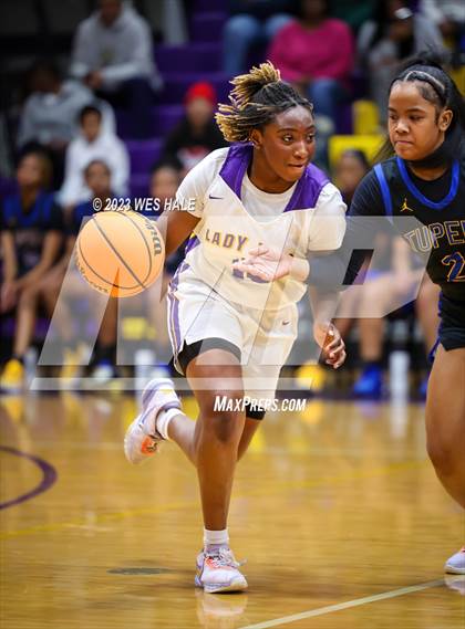 Thumbnail 2 in Tupelo @ DeSoto Central photogallery.