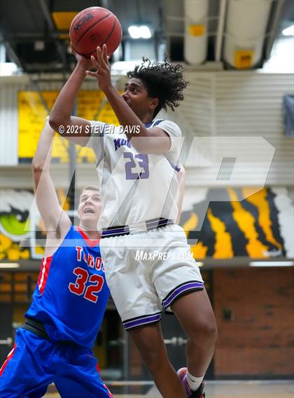 Thumbnail 1 in Valley Vista vs Mountain View (Welcome to the Jungle Holiday Tournament) photogallery.