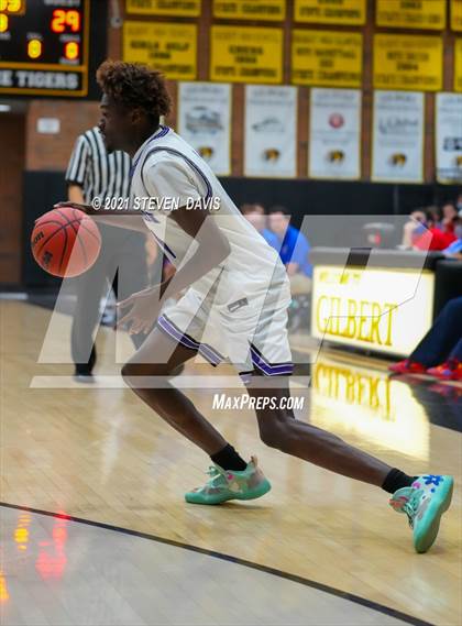 Thumbnail 1 in Valley Vista vs Mountain View (Welcome to the Jungle Holiday Tournament) photogallery.
