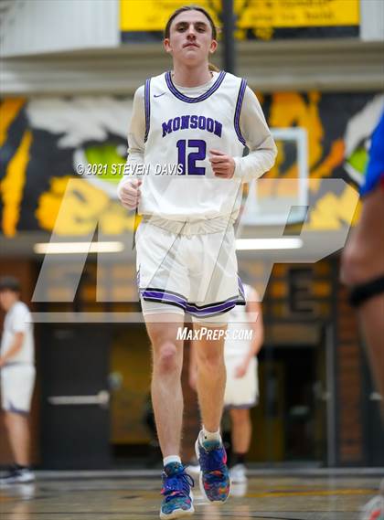 Thumbnail 1 in Valley Vista vs Mountain View (Welcome to the Jungle Holiday Tournament) photogallery.