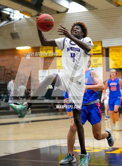 Thumbnail 3 in Valley Vista vs Mountain View (Welcome to the Jungle Holiday Tournament) photogallery.