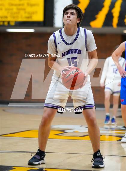 Thumbnail 1 in Valley Vista vs Mountain View (Welcome to the Jungle Holiday Tournament) photogallery.