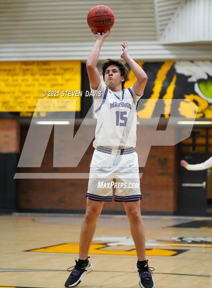 Thumbnail 2 in Valley Vista vs Mountain View (Welcome to the Jungle Holiday Tournament) photogallery.