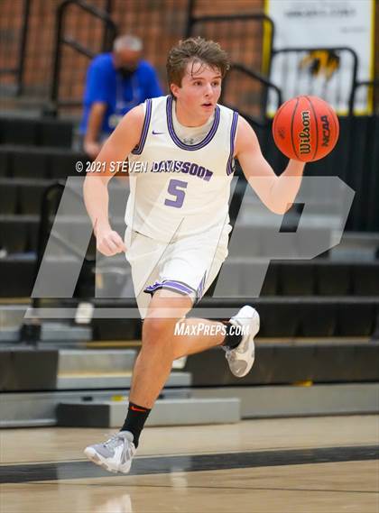 Thumbnail 3 in Valley Vista vs Mountain View (Welcome to the Jungle Holiday Tournament) photogallery.
