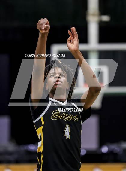 Thumbnail 1 in Edison vs. Hoover photogallery.