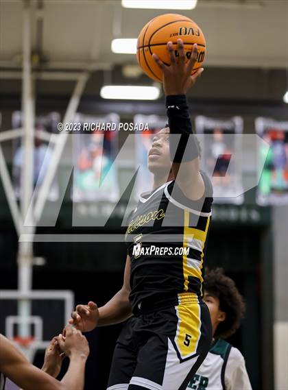 Thumbnail 3 in Edison vs. Hoover photogallery.