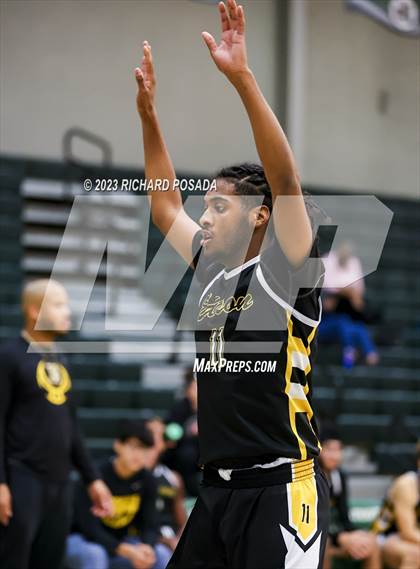 Thumbnail 3 in Edison vs. Hoover photogallery.
