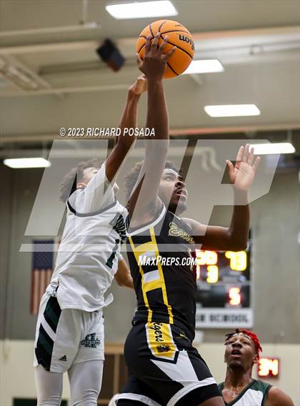 Thumbnail 2 in Edison vs. Hoover photogallery.
