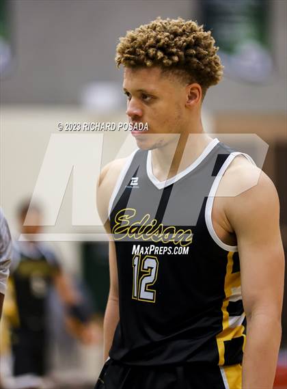 Thumbnail 3 in Edison vs. Hoover photogallery.