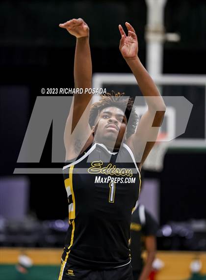 Thumbnail 1 in Edison vs. Hoover photogallery.