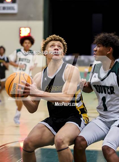 Thumbnail 1 in Edison vs. Hoover photogallery.