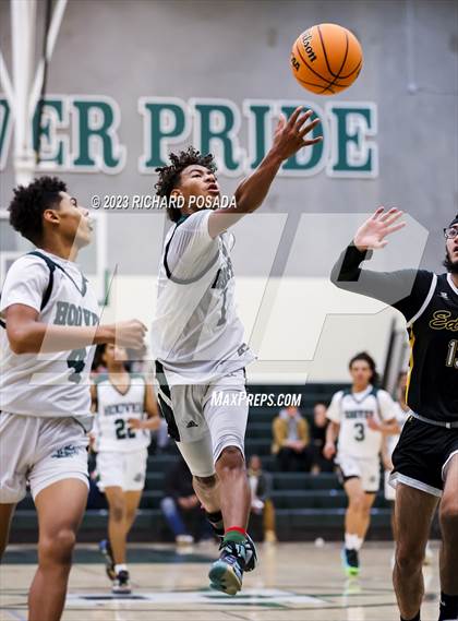 Thumbnail 1 in Edison vs. Hoover photogallery.