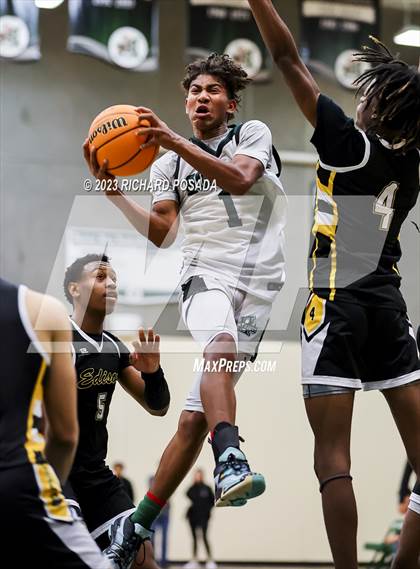 Thumbnail 3 in Edison vs. Hoover photogallery.