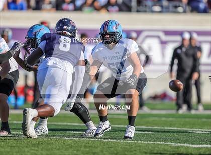 Thumbnail 1 in Ryan vs. Monterey (UIL Football 5A D1 Area) photogallery.