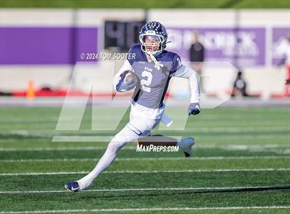 Thumbnail 3 in Ryan vs. Monterey (UIL Football 5A D1 Area) photogallery.
