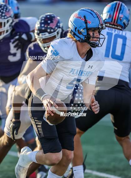 Thumbnail 1 in Ryan vs. Monterey (UIL Football 5A D1 Area) photogallery.