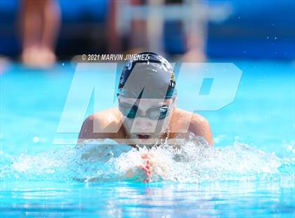 Thumbnail 3 in Oaks Christian vs Calabasas photogallery.