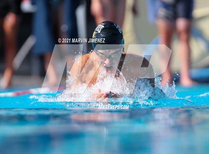 Thumbnail 2 in Oaks Christian vs Calabasas photogallery.