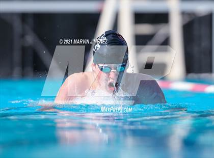 Thumbnail 3 in Oaks Christian vs Calabasas photogallery.