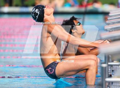 Thumbnail 3 in Oaks Christian vs Calabasas photogallery.