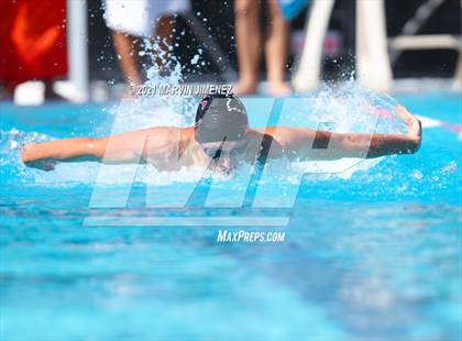 Thumbnail 2 in Oaks Christian vs Calabasas photogallery.