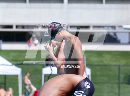 Thumbnail 2 in Oaks Christian vs Calabasas photogallery.