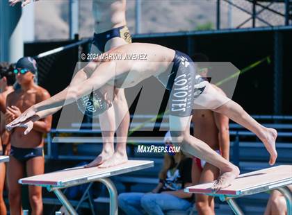 Thumbnail 2 in Oaks Christian vs Calabasas photogallery.