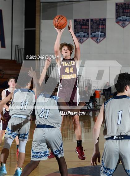 Thumbnail 2 in Valley Christian @ Maranatha photogallery.