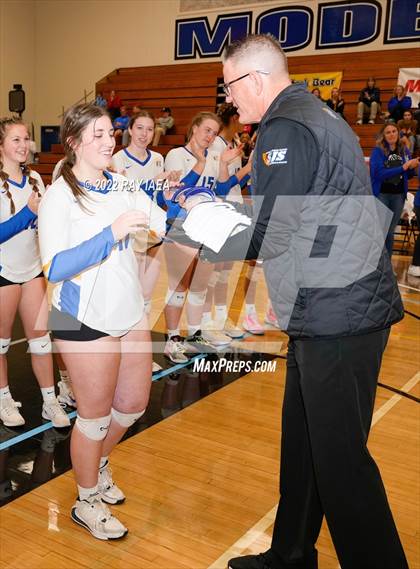 Thumbnail 3 in Bret Harte vs. Ripon Christian (CIF SJS D5 Final) photogallery.