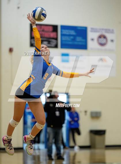 Thumbnail 2 in Bret Harte vs. Ripon Christian (CIF SJS D5 Final) photogallery.