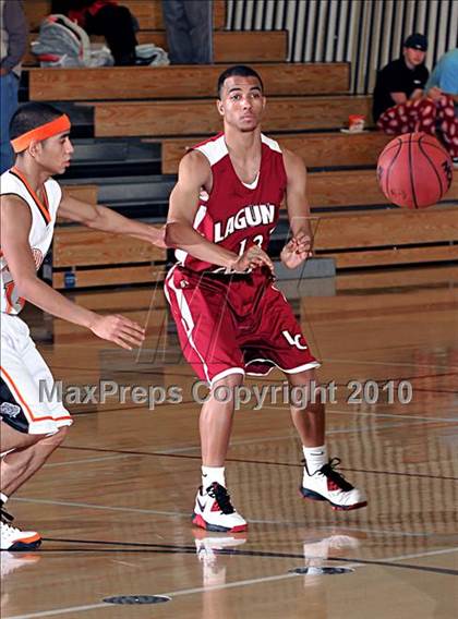 Thumbnail 1 in Laguna Creek vs. Vacaville (Whitney Winter Classic) photogallery.
