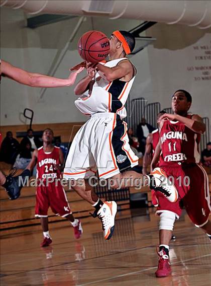 Thumbnail 2 in Laguna Creek vs. Vacaville (Whitney Winter Classic) photogallery.