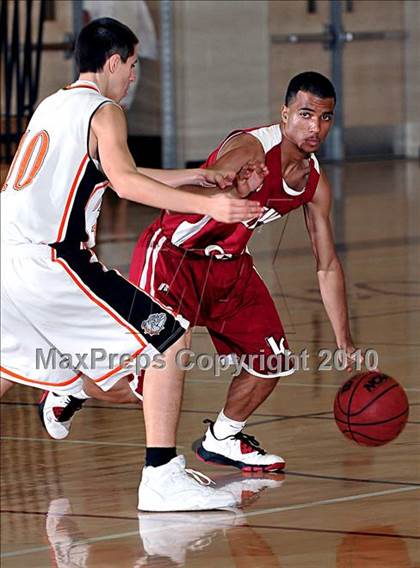 Thumbnail 1 in Laguna Creek vs. Vacaville (Whitney Winter Classic) photogallery.