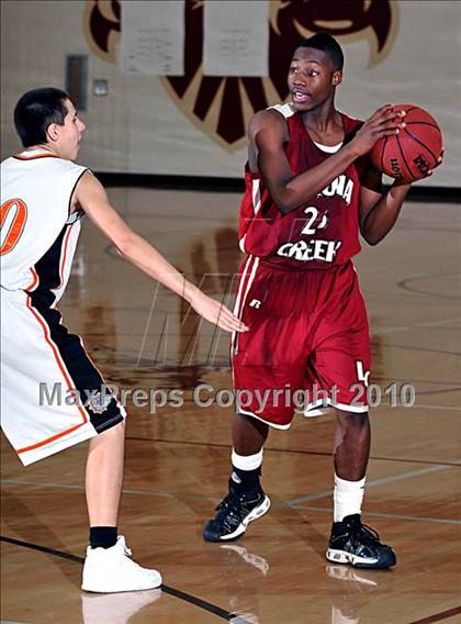 Thumbnail 2 in Laguna Creek vs. Vacaville (Whitney Winter Classic) photogallery.