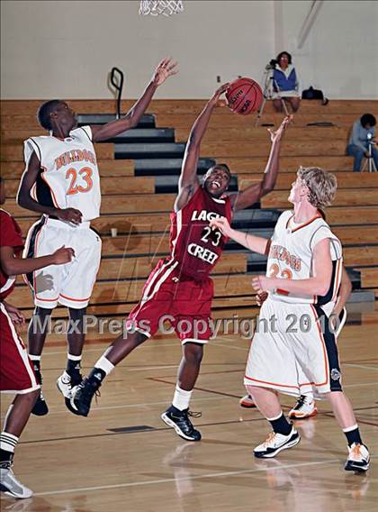 Thumbnail 3 in Laguna Creek vs. Vacaville (Whitney Winter Classic) photogallery.