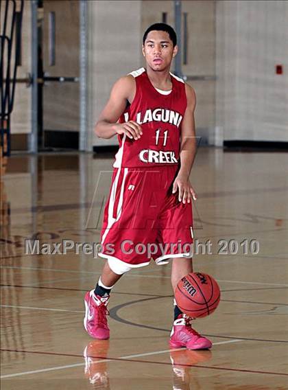 Thumbnail 1 in Laguna Creek vs. Vacaville (Whitney Winter Classic) photogallery.