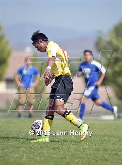 Thumbnail 3 in Del Sol vs Basic photogallery.