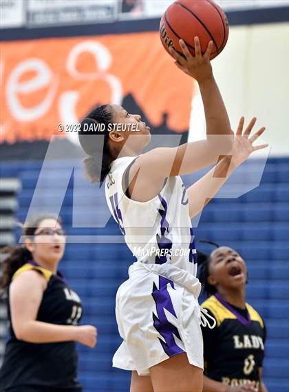 Thumbnail 2 in Armijo vs. Sacramento (Rumble on the River) photogallery.
