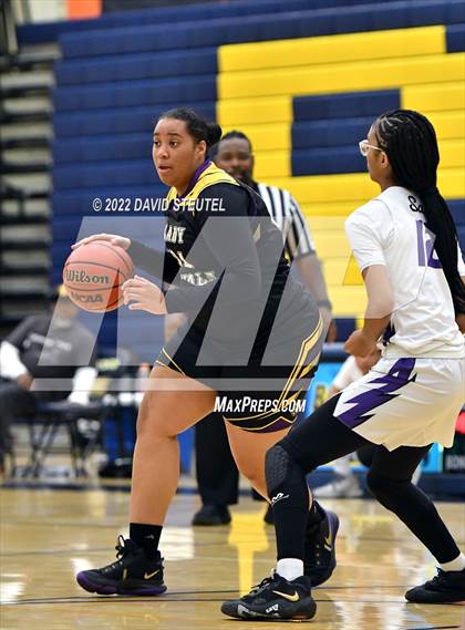 Thumbnail 3 in Armijo vs. Sacramento (Rumble on the River) photogallery.