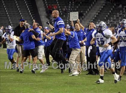 Thumbnail 2 in Rocklin vs. Servite (CIF State D2 Final) photogallery.