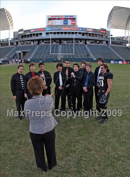 Thumbnail 2 in Rocklin vs. Servite (CIF State D2 Final) photogallery.