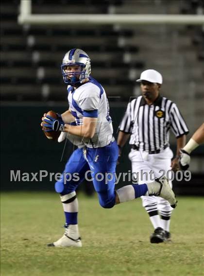 Thumbnail 3 in Rocklin vs. Servite (CIF State D2 Final) photogallery.