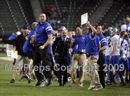 Thumbnail 3 in Rocklin vs. Servite (CIF State D2 Final) photogallery.