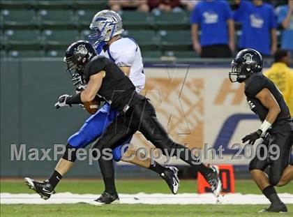 Thumbnail 2 in Rocklin vs. Servite (CIF State D2 Final) photogallery.