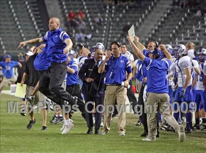 Thumbnail 2 in Rocklin vs. Servite (CIF State D2 Final) photogallery.