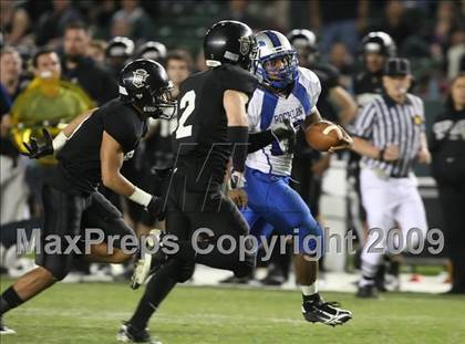 Thumbnail 3 in Rocklin vs. Servite (CIF State D2 Final) photogallery.