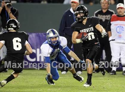 Thumbnail 3 in Rocklin vs. Servite (CIF State D2 Final) photogallery.