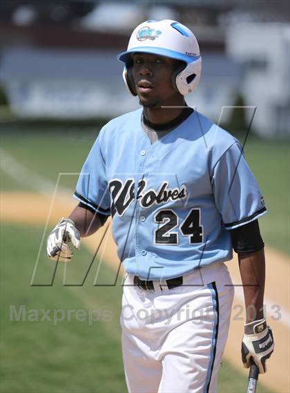 Thumbnail 2 in Poly Prep Country Day vs. Grand Street Campus photogallery.